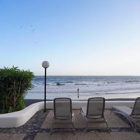 Playa Chica Beachfront Apartment Santa Cruz de Tenerife Exterior photo