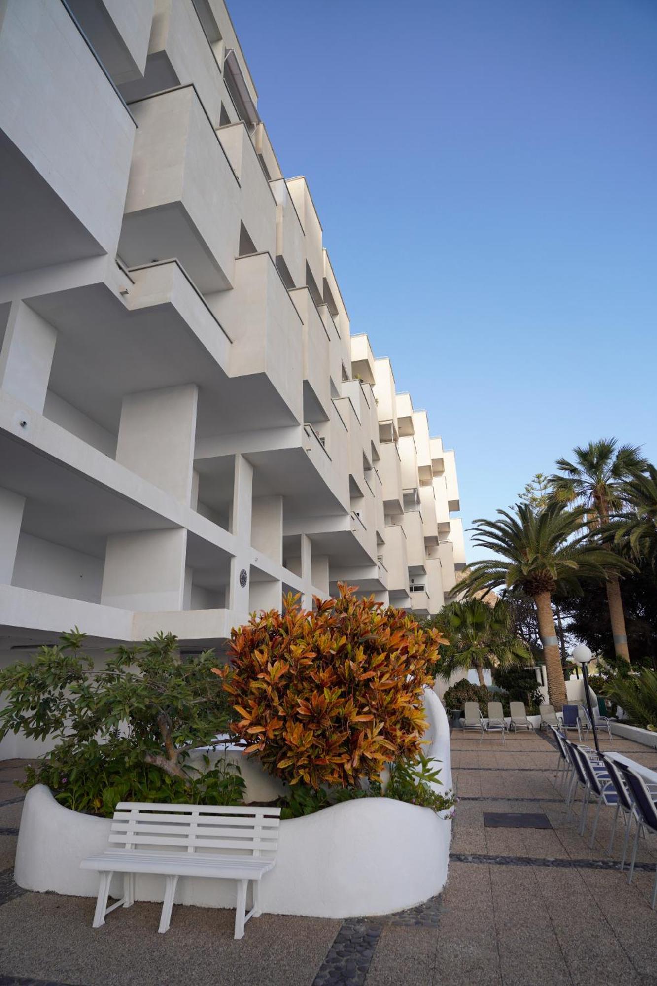 Playa Chica Beachfront Apartment