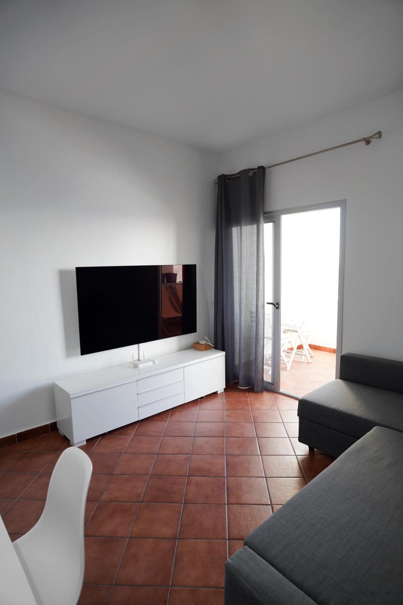 Apartment Playa Chica Beachfront *
